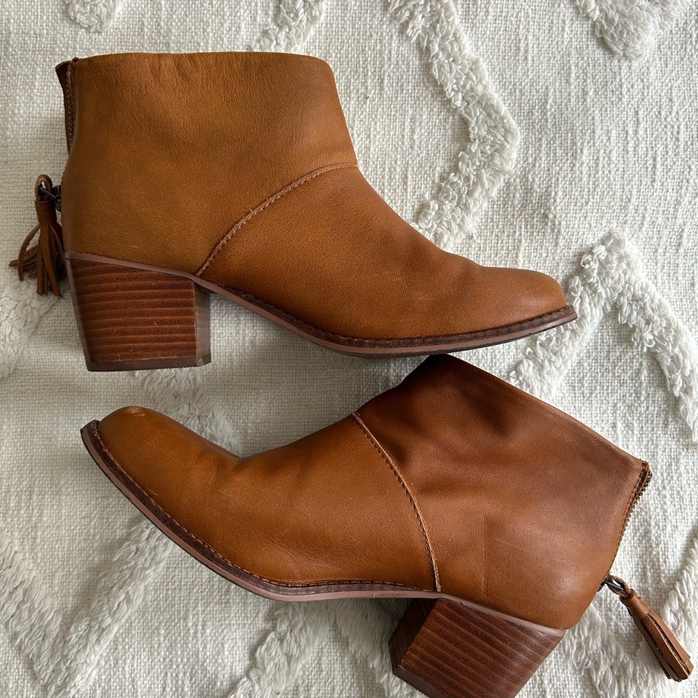Toms Brown Leather Ankle Boots